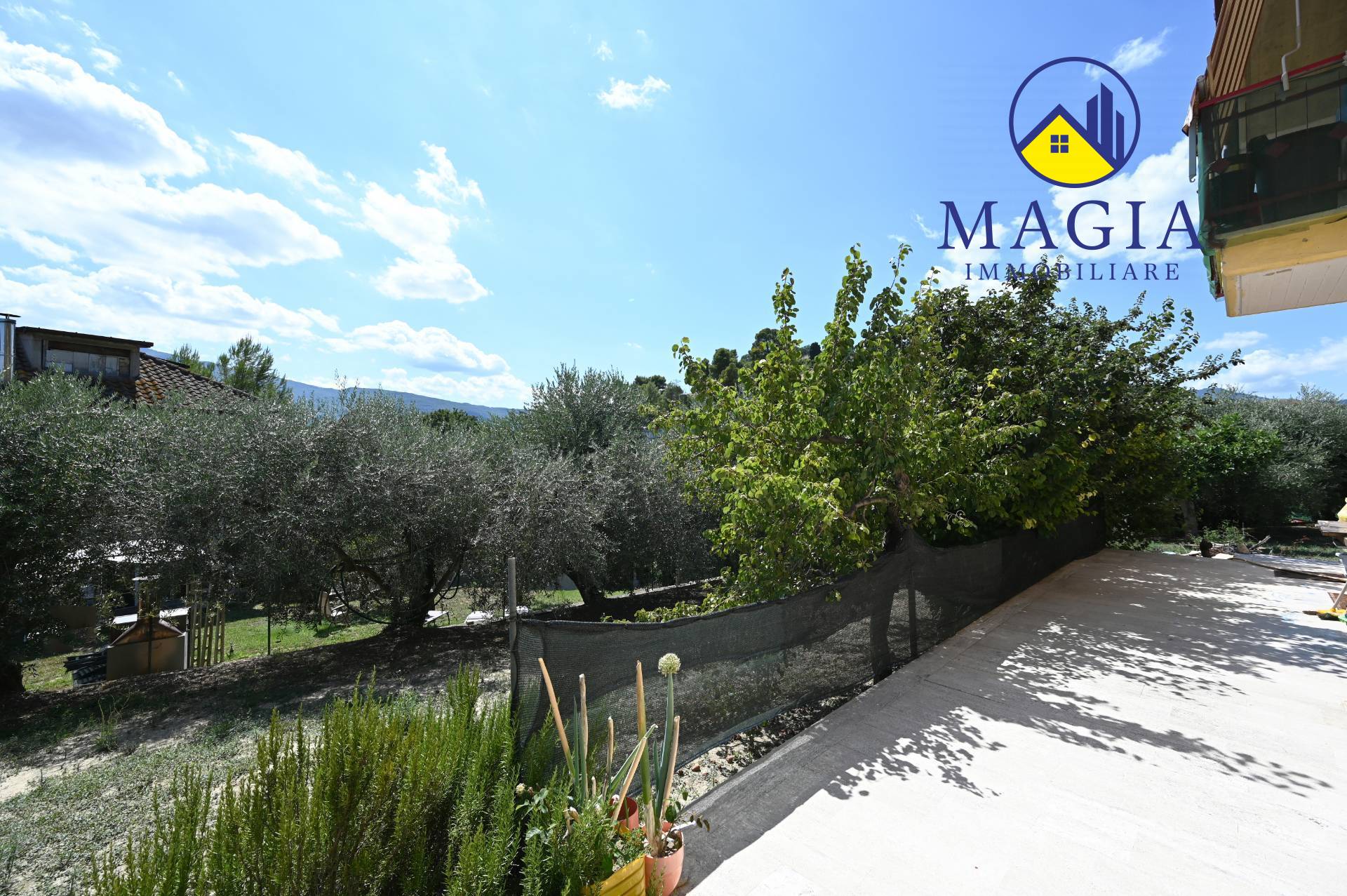 Villa in vendita a Ascoli Piceno, Campolungo