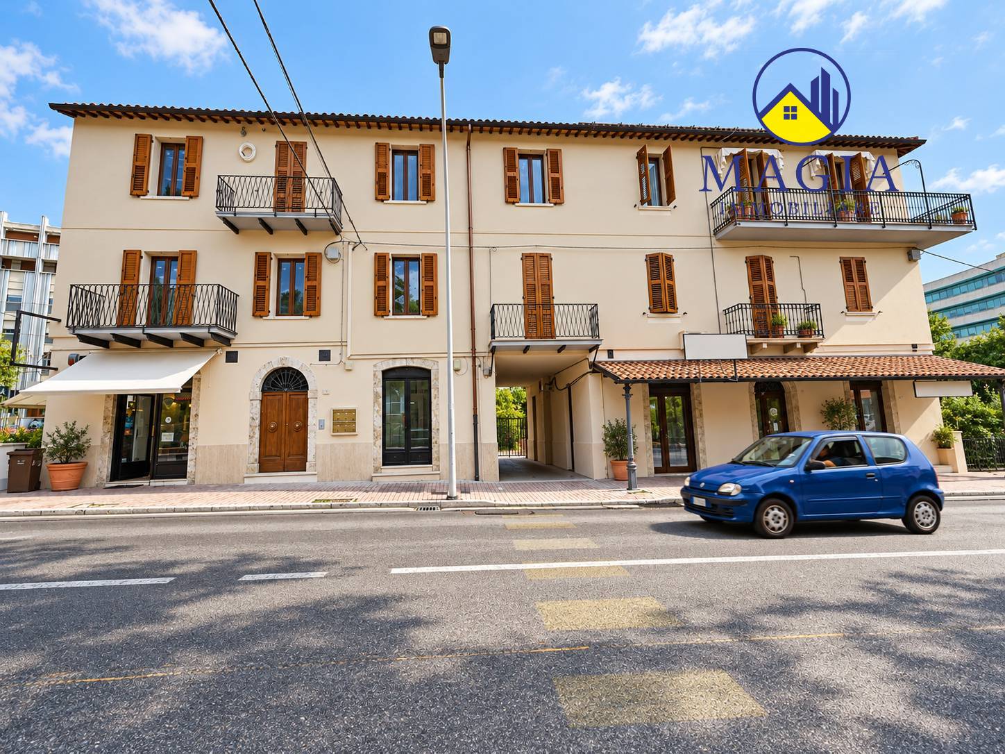 Locale commerciale in vendita a Ascoli Piceno, Porta Maggiore