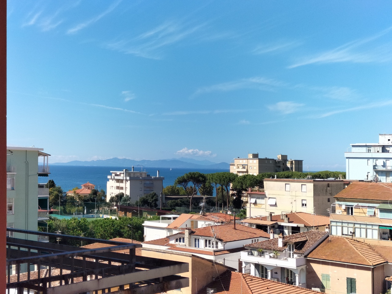 Trilocale arredato in affitto in via alonzo, Follonica