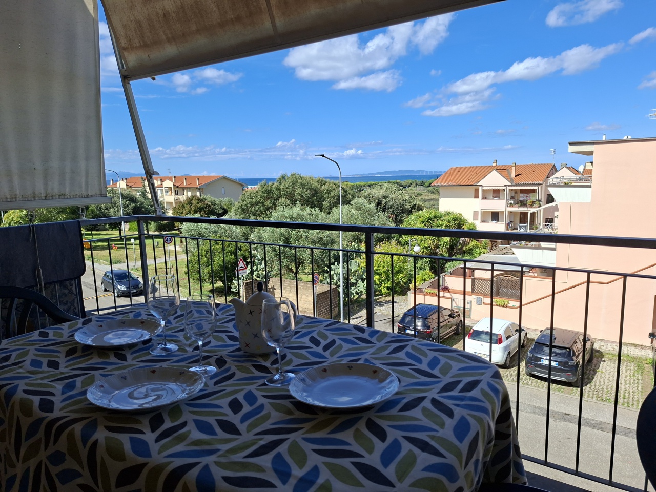 Casa vacanza Bilocale con terrazzo in via delle ginestre, Scarlino