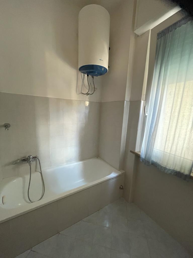 Casa vacanza 5 Locali o pi arredata in affitto in via fratti, Follonica