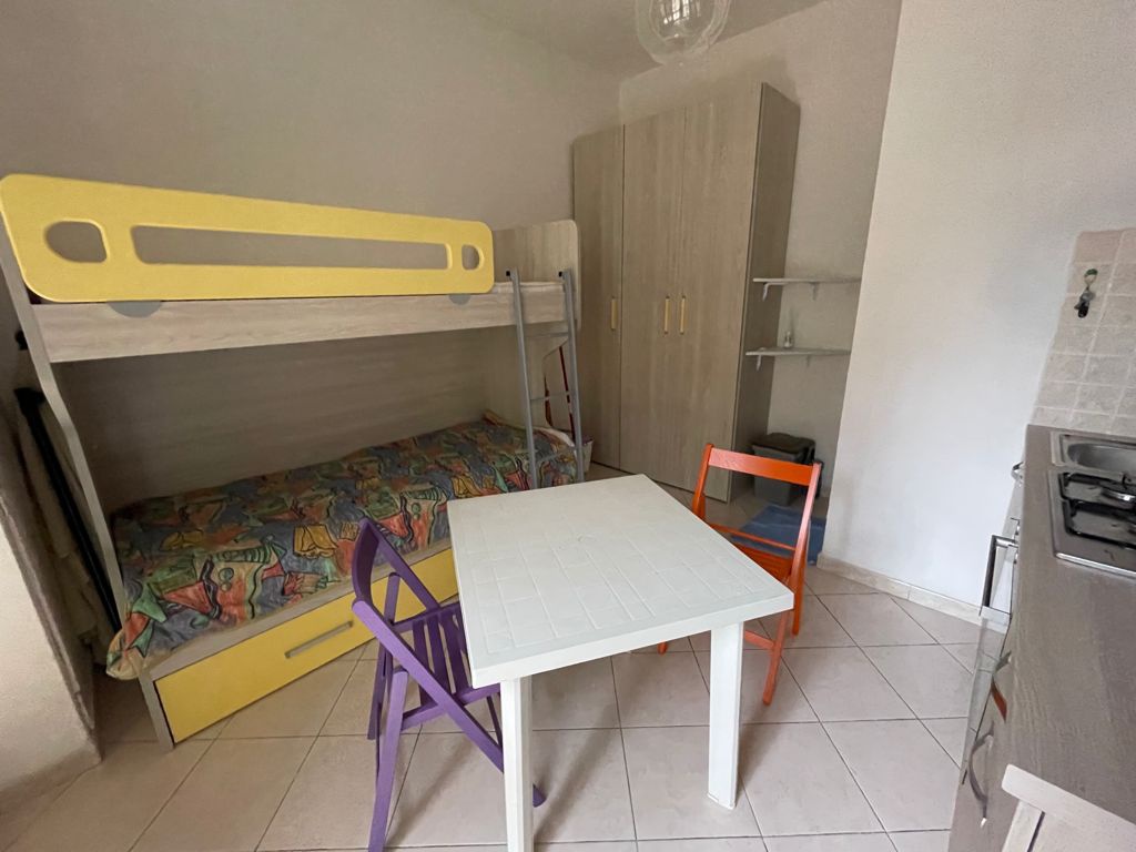 Casa vacanza Monolocale arredata in affitto in via litoranea, Follonica