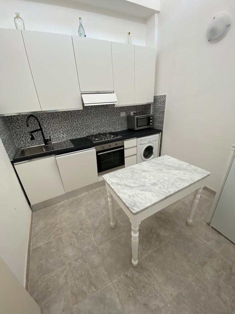 Casa vacanza 4 Locali arredata in affitto in via leon cavallo, Follonica