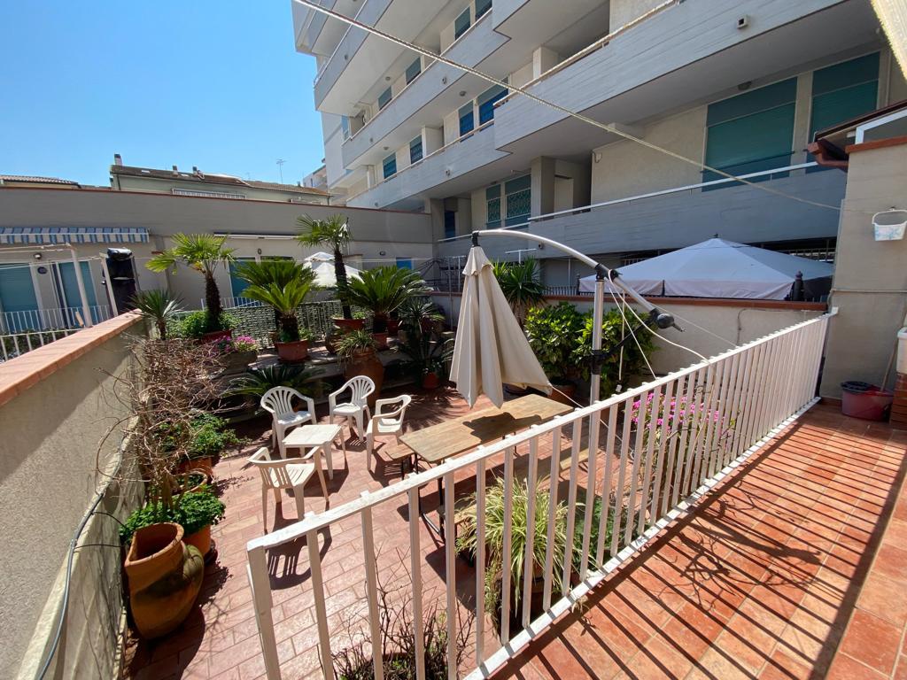 Casa vacanza 4 Locali arredata in affitto in via leon cavallo, Follonica