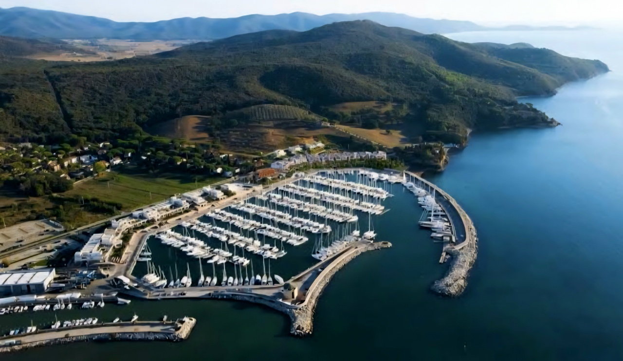 Casa indipendente con giardino in via dei cipressi, Scarlino