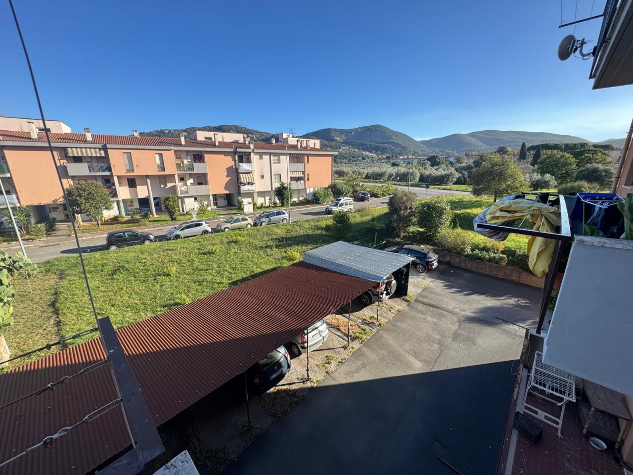 Appartamento con terrazzo in via piero gobetti, Gavorrano