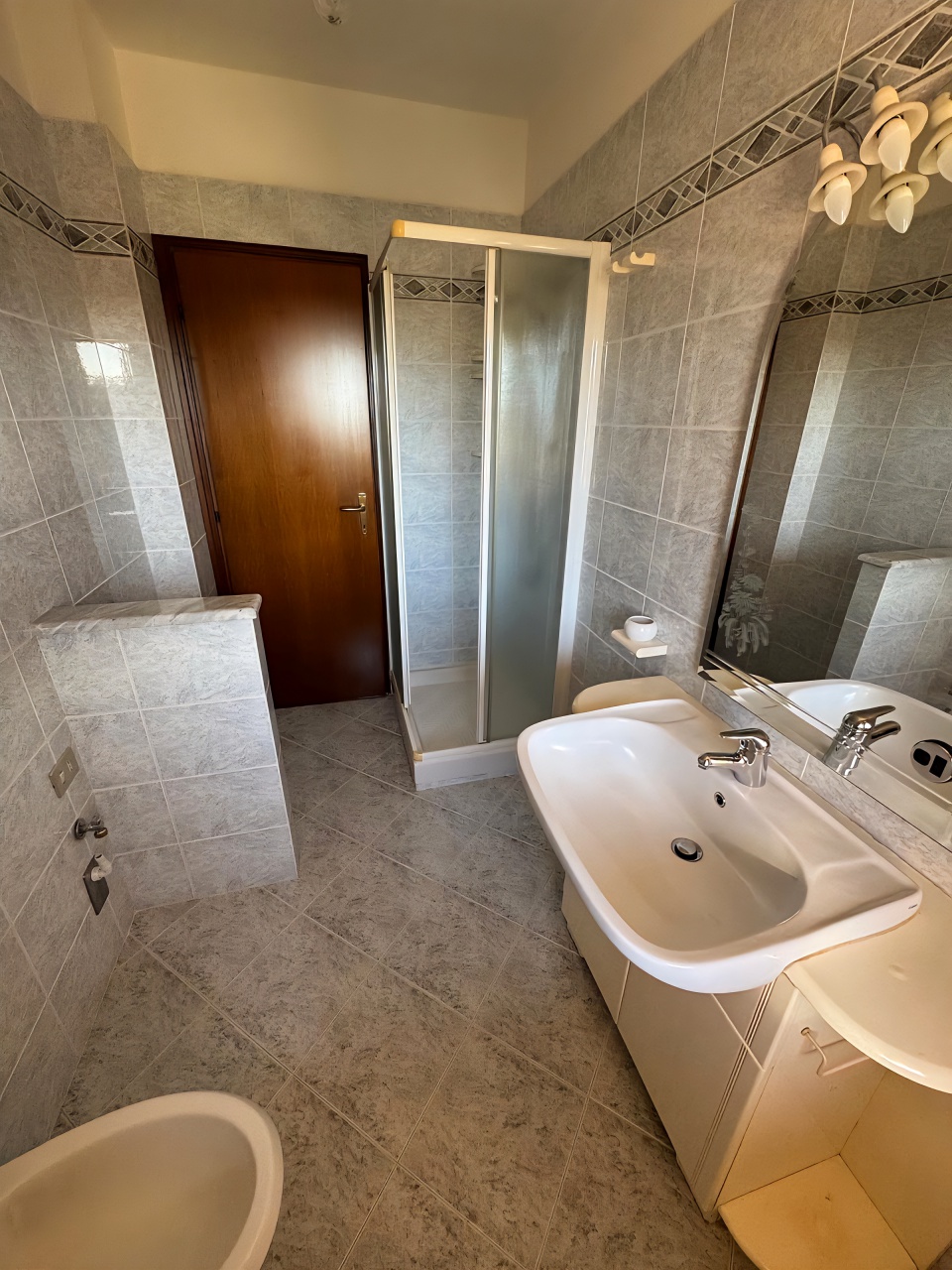 Appartamento con terrazzo in via piero gobetti, Gavorrano