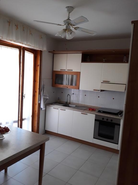 Trilocale arredato in affitto in via lombardia, Follonica