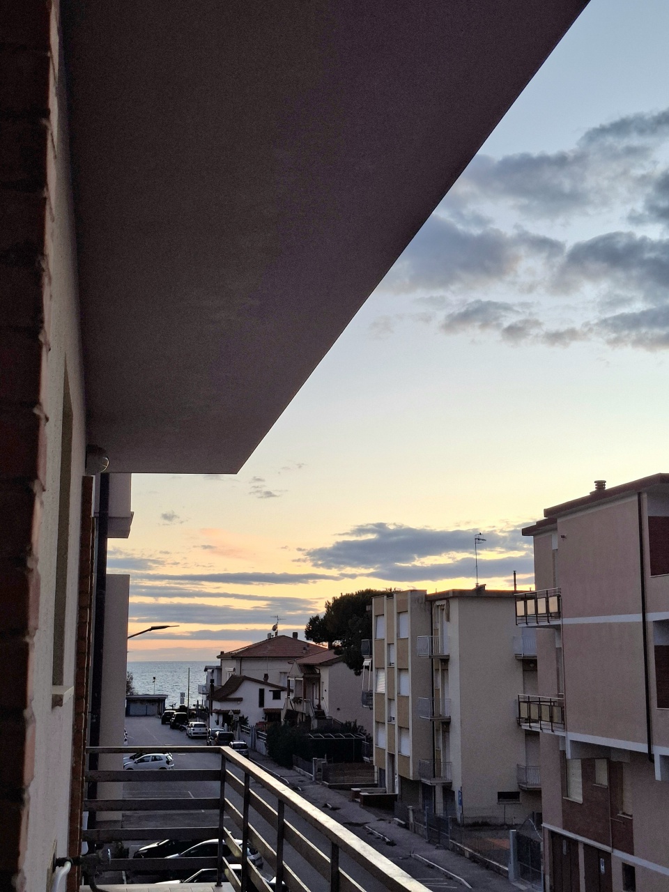 Bilocale con terrazzo in via litoranea 202, Follonica