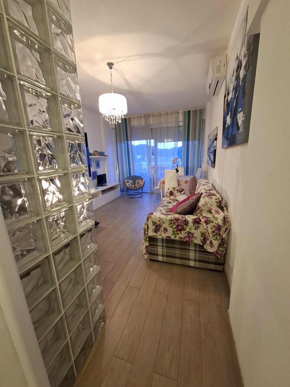 Bilocale arredato in affitto in via litoranea, Follonica