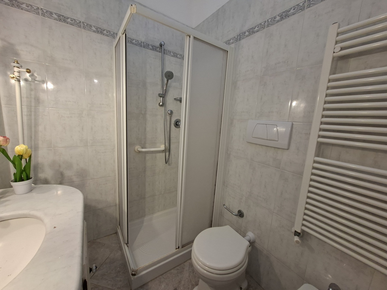 Quadrilocale arredato in affitto in via leoncavallo, Follonica