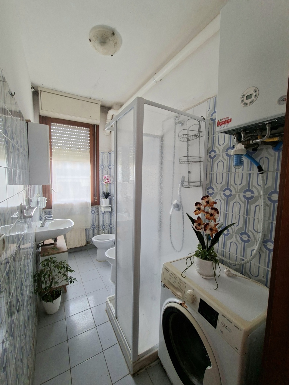 Quadrilocale con terrazzo in via due giugno, Follonica