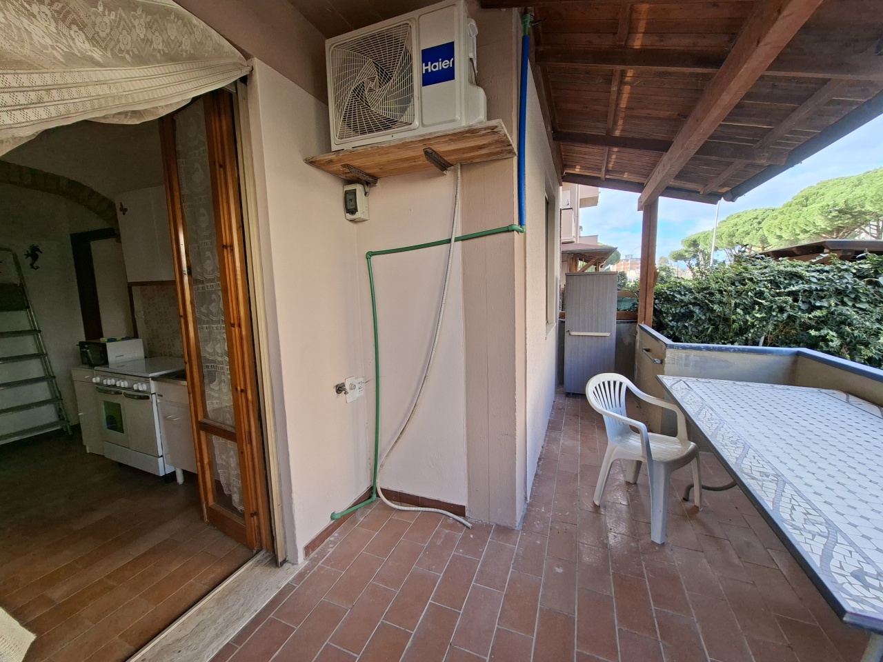 Trilocale con giardino in via lago di lugano, Follonica