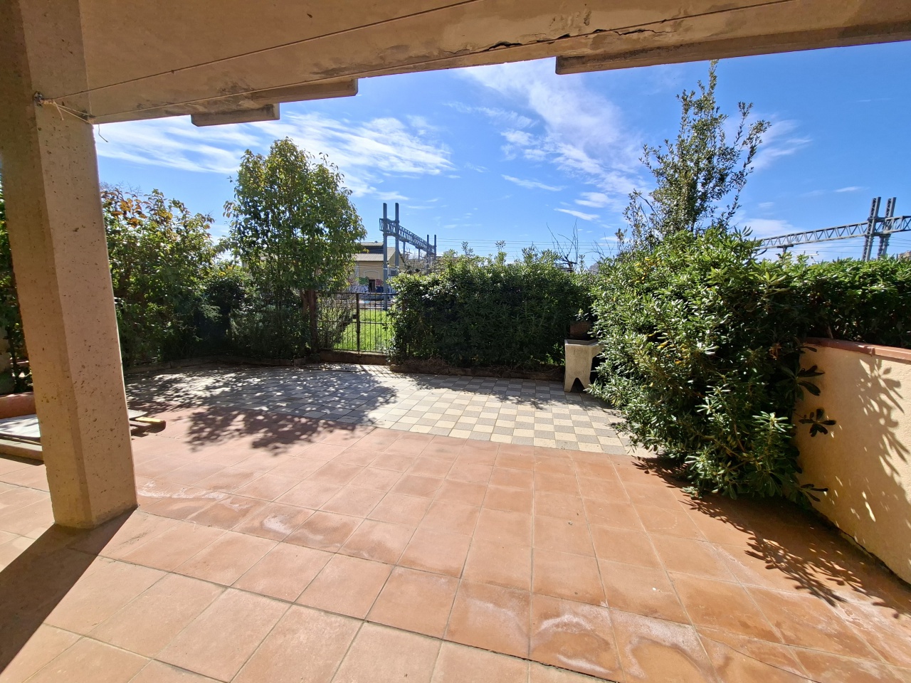 Trilocale arredato in affitto in via spinelli, Follonica