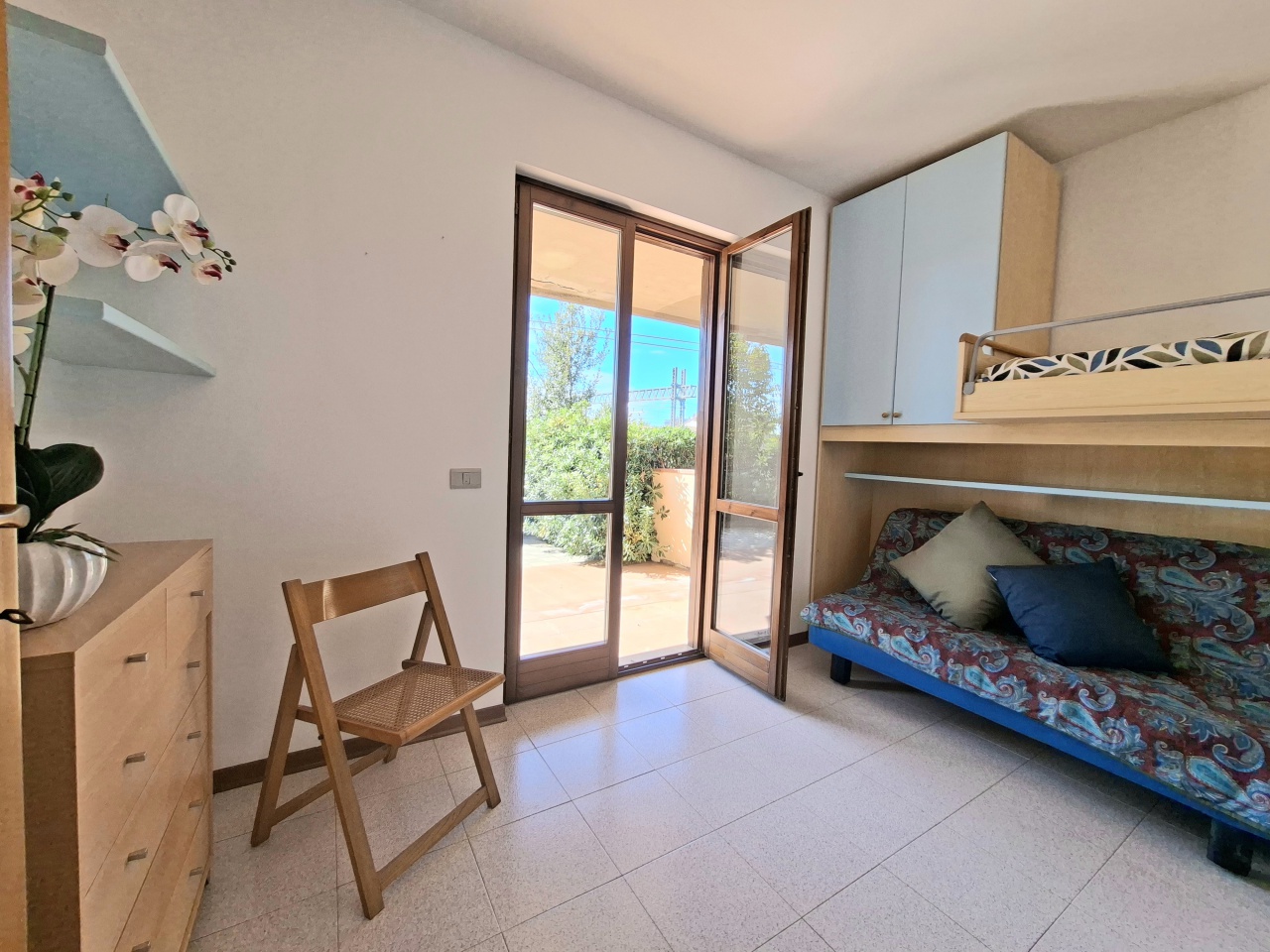 Trilocale arredato in affitto in via spinelli, Follonica