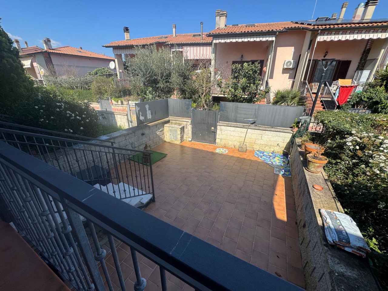 Casa indipendente in vendita in via giulio cesare, Scarlino