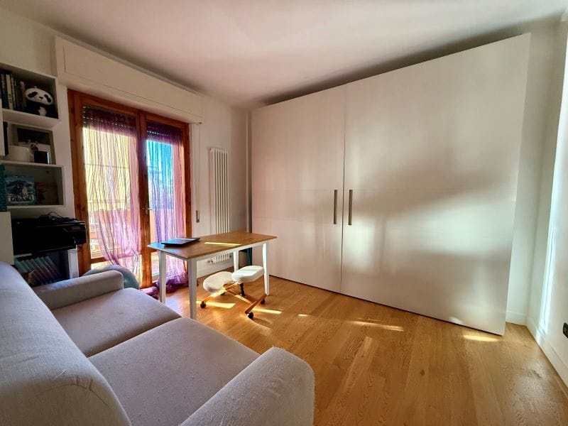 Quadrilocale con terrazzo in via lucania, Follonica