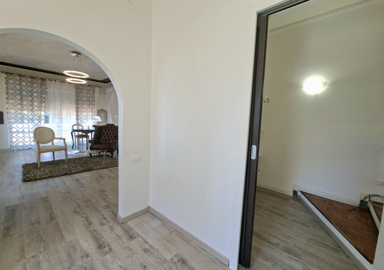 Villa con terrazzo in via dell'albatro, Follonica