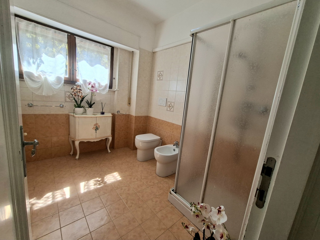 Villa con terrazzo in via dell'albatro, Follonica