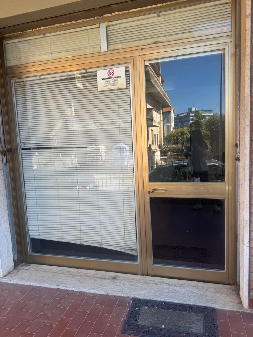 Attivit� commerciale in vendita in via boccaccio, Follonica