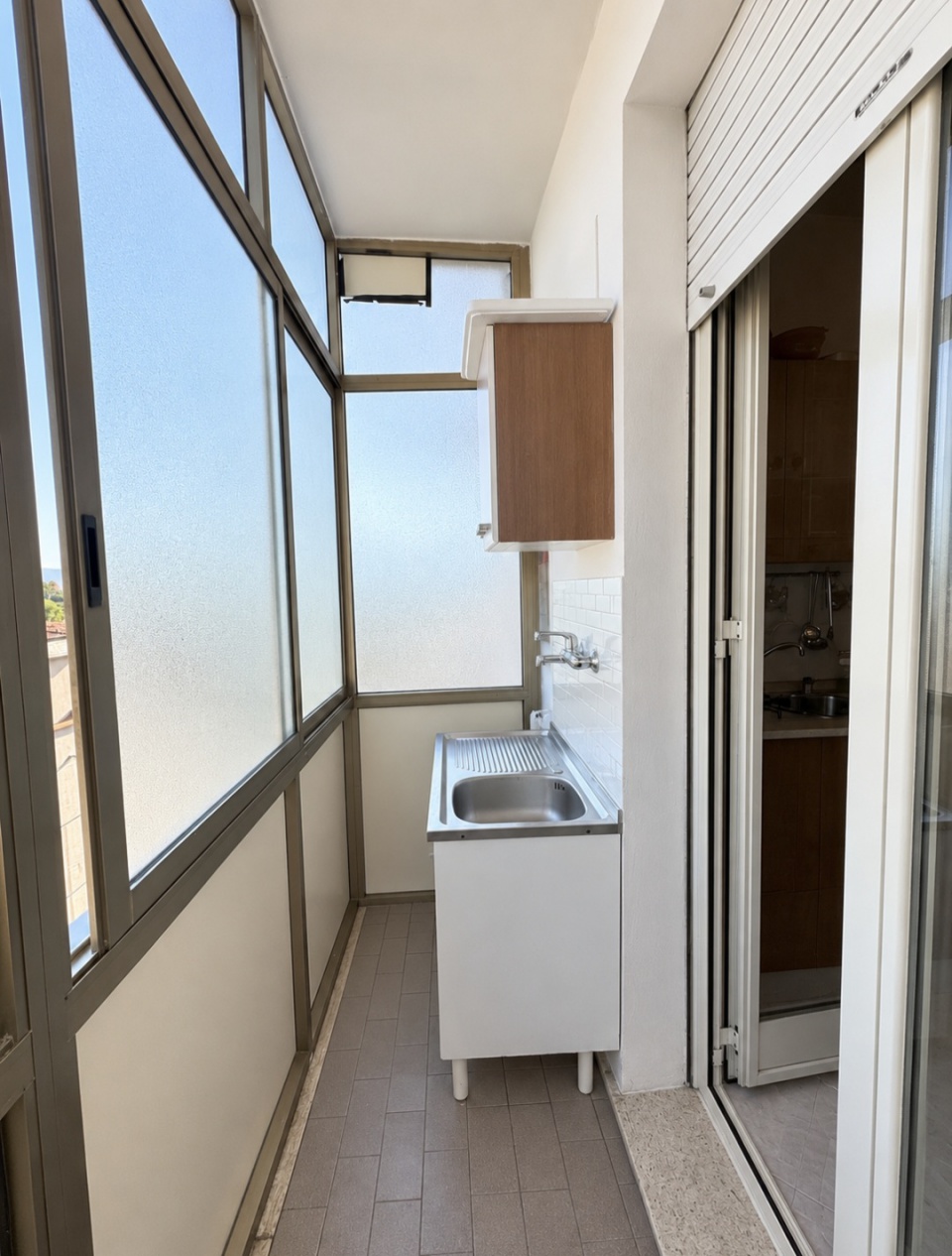 Appartamento con terrazzo in vi campania, Follonica