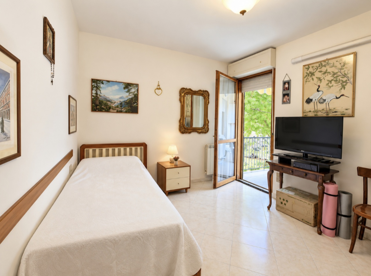 Appartamento in vendita in via della pace, Follonica
