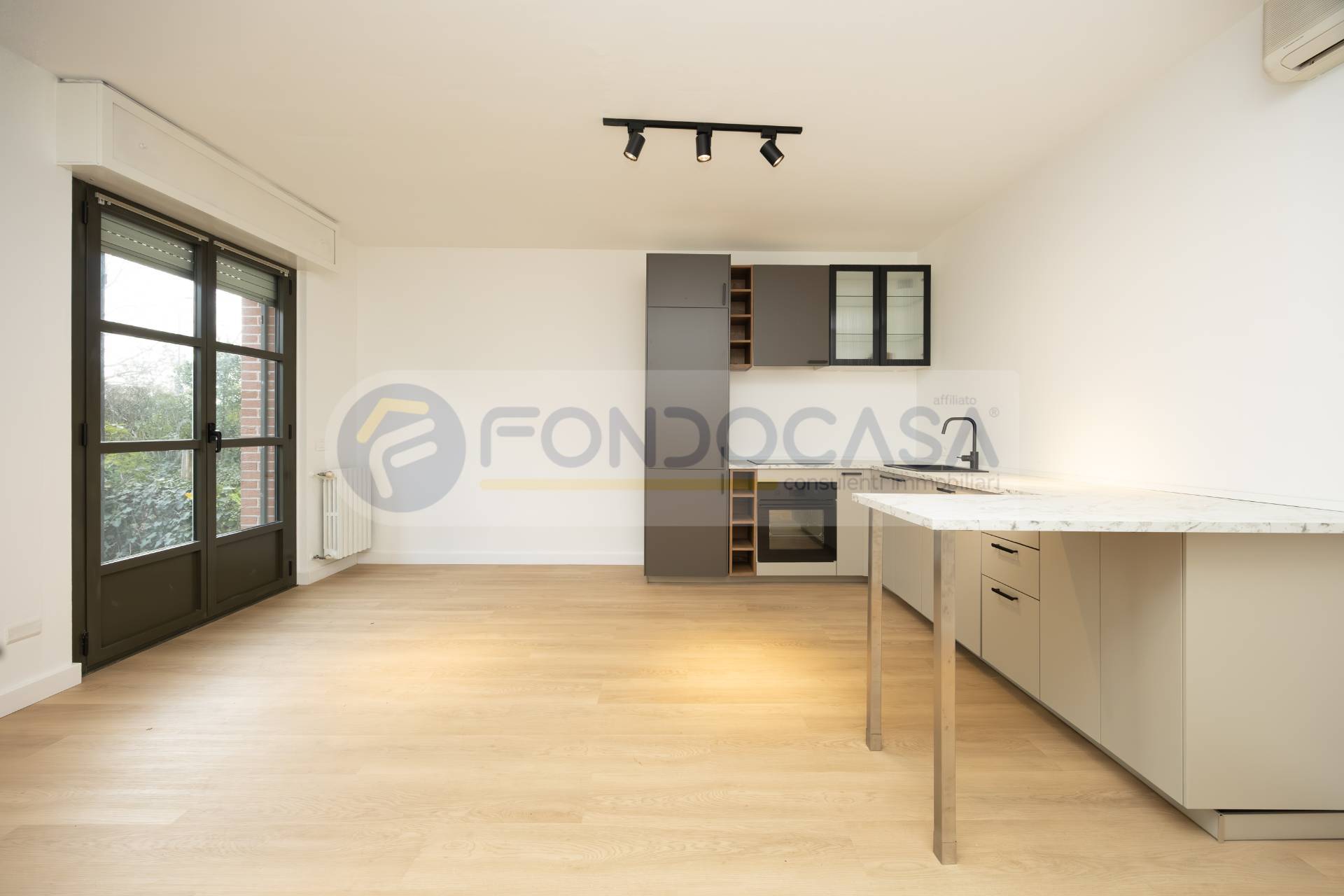 Appartamento in vendita a Milano, Quartiere Adriano