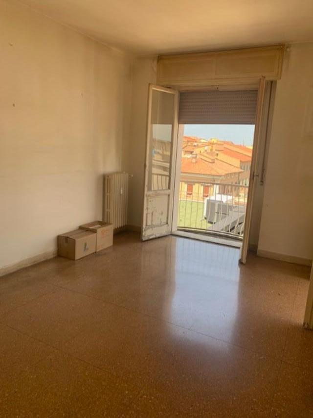 Appartamento da ristrutturare, Livorno centro