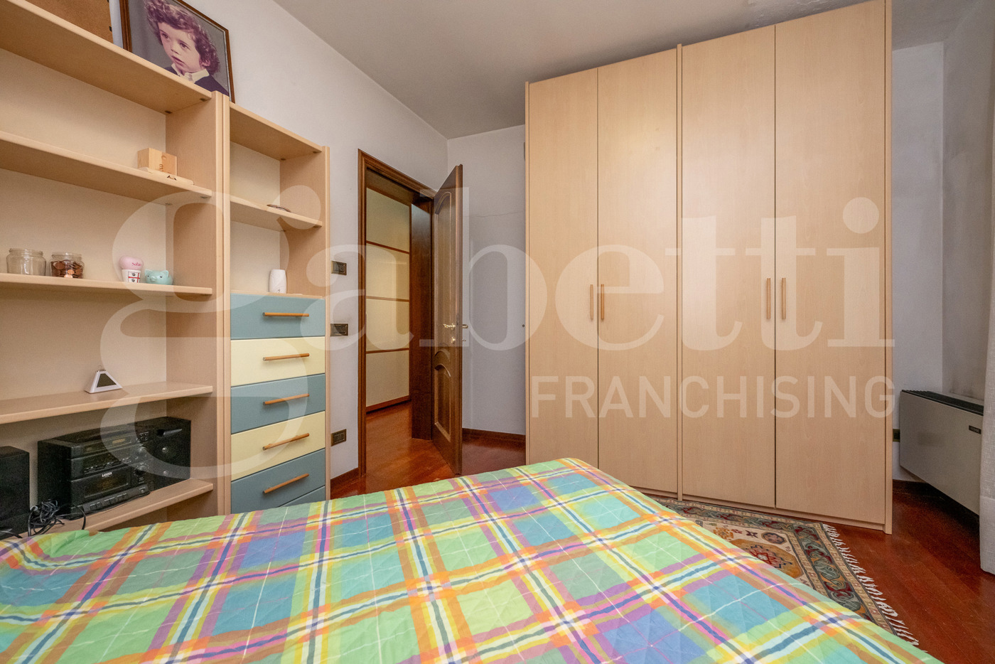 Stabile/Palazzo con box a Solesino