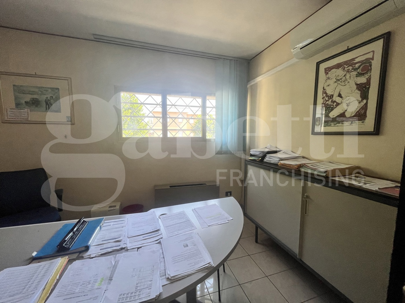 Capannone con box doppio a Rovigo