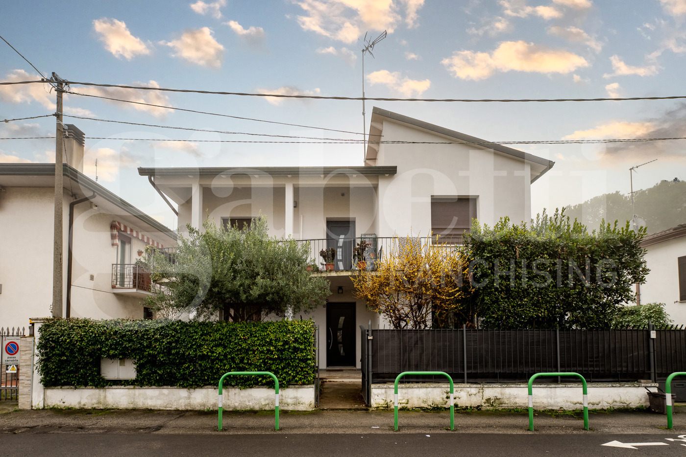 Villa Bifamiliare con giardino a Padova