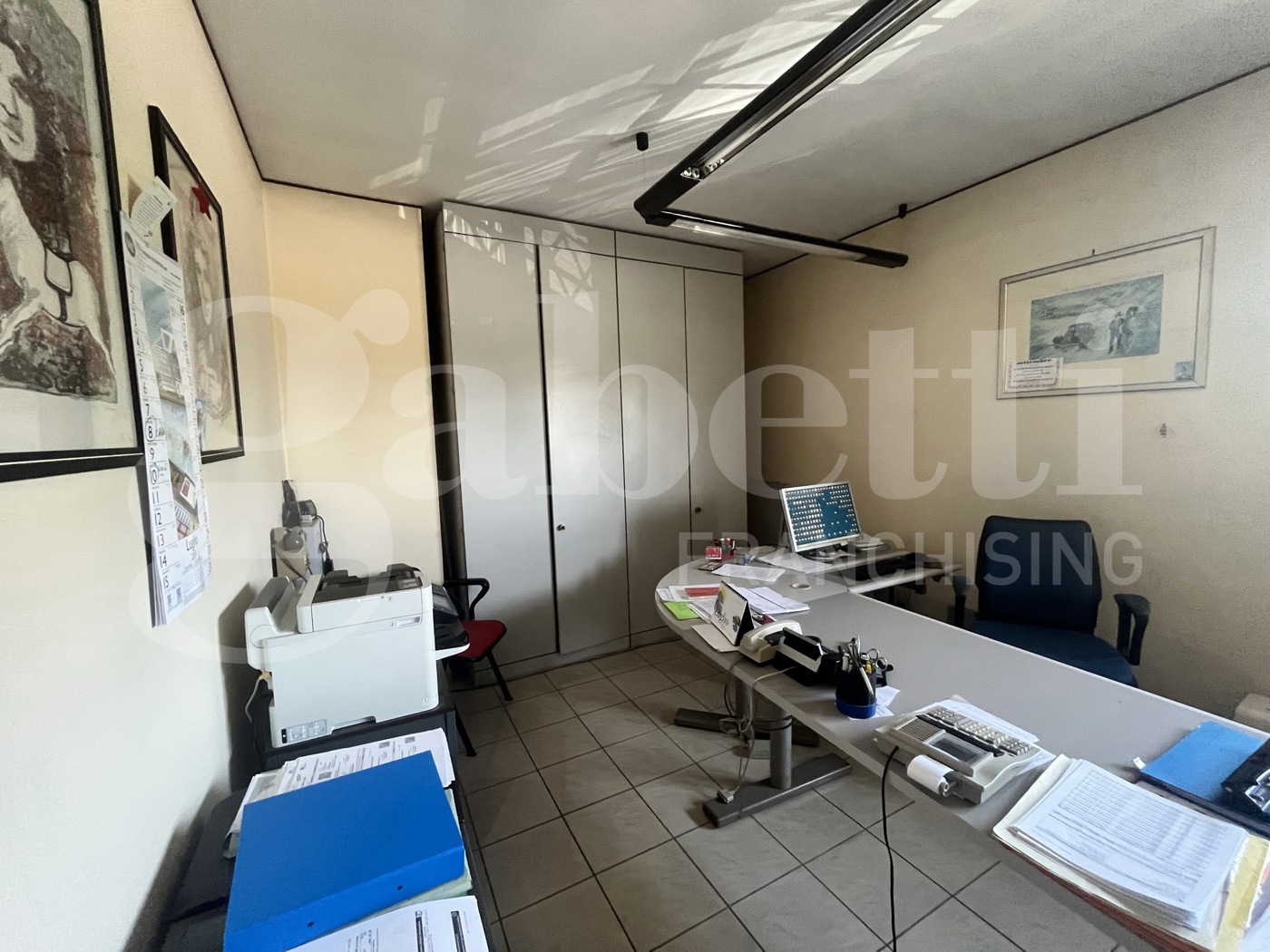 Capannone con box doppio a Rovigo