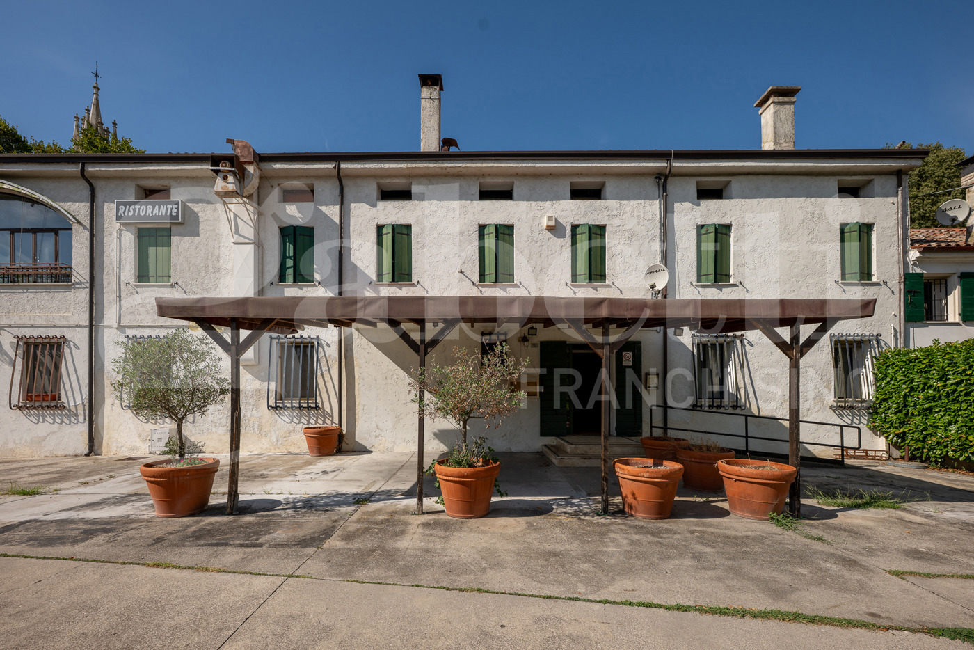 Stabile/Palazzo con box doppio a Baone