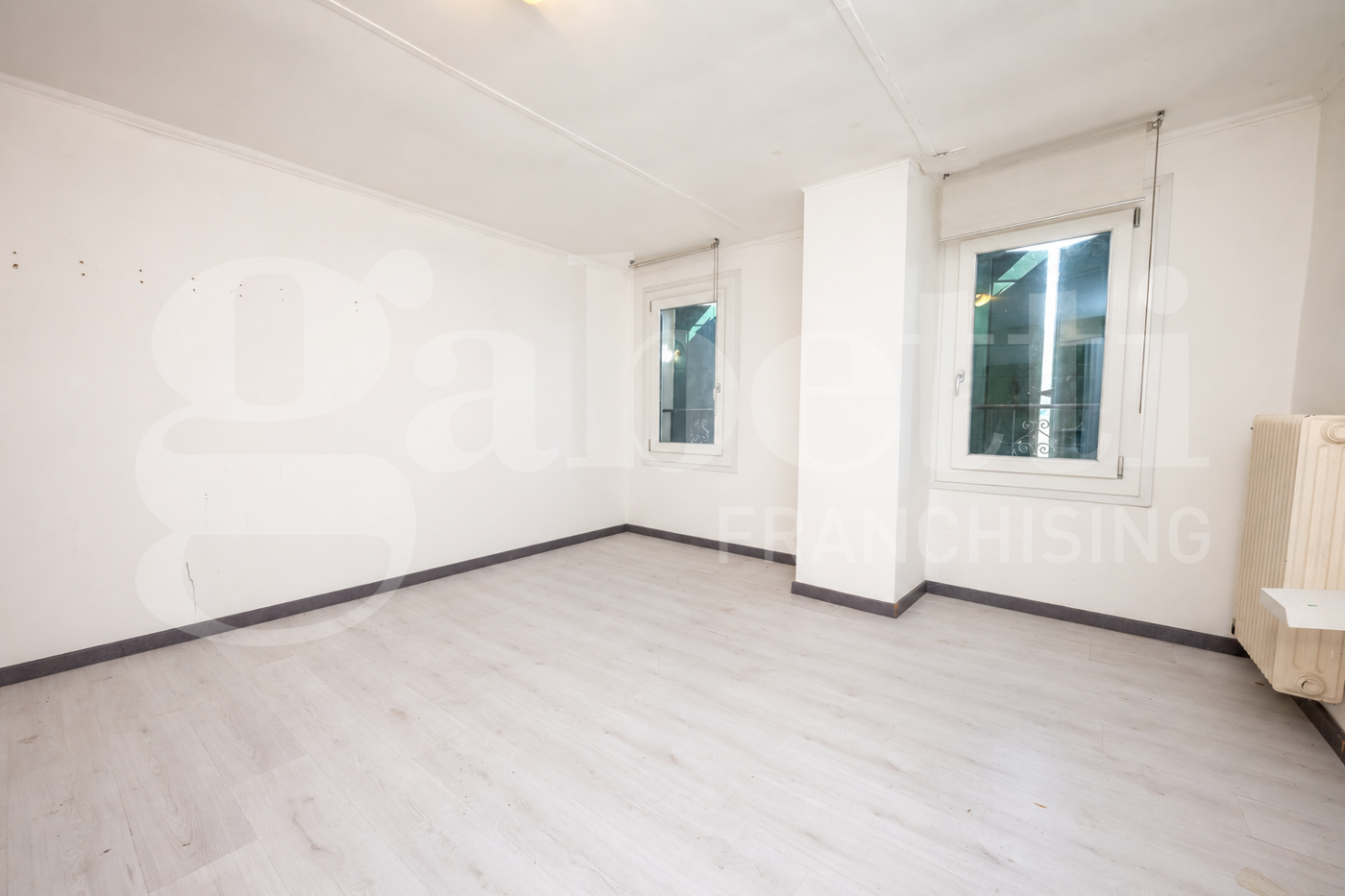 Stabile/Palazzo con box doppio a Baone