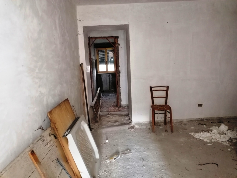 Casa indipendente con giardino a Sessano del Molise