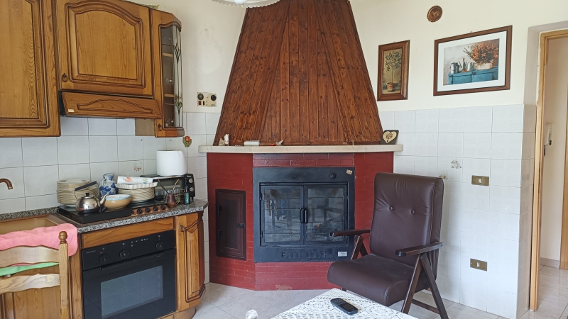 Villa con giardino a Pesche