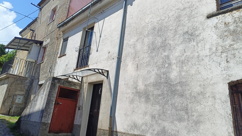 Casa indipendente in vendita a Sessano del Molise