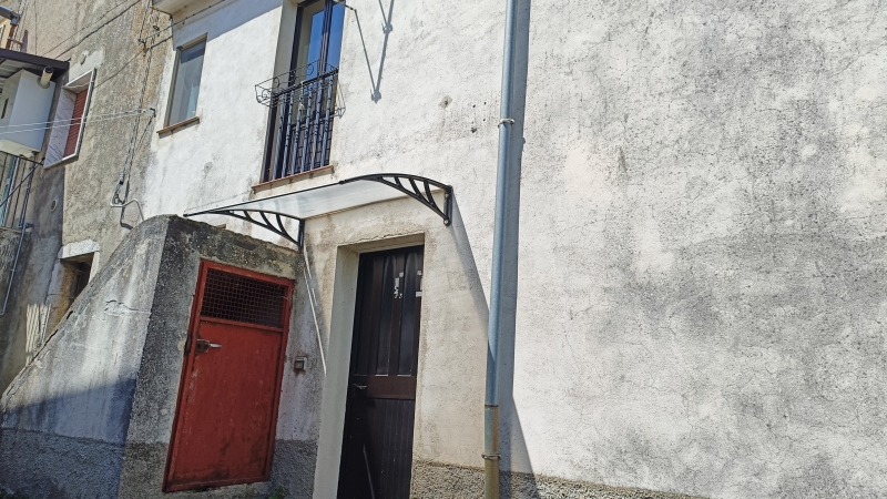 Casa indipendente in vendita a Sessano del Molise
