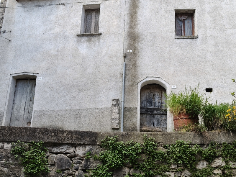 Casa indipendente con giardino a Carpinone