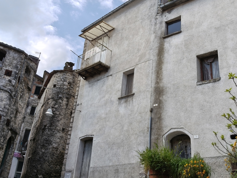 Casa indipendente con giardino a Carpinone