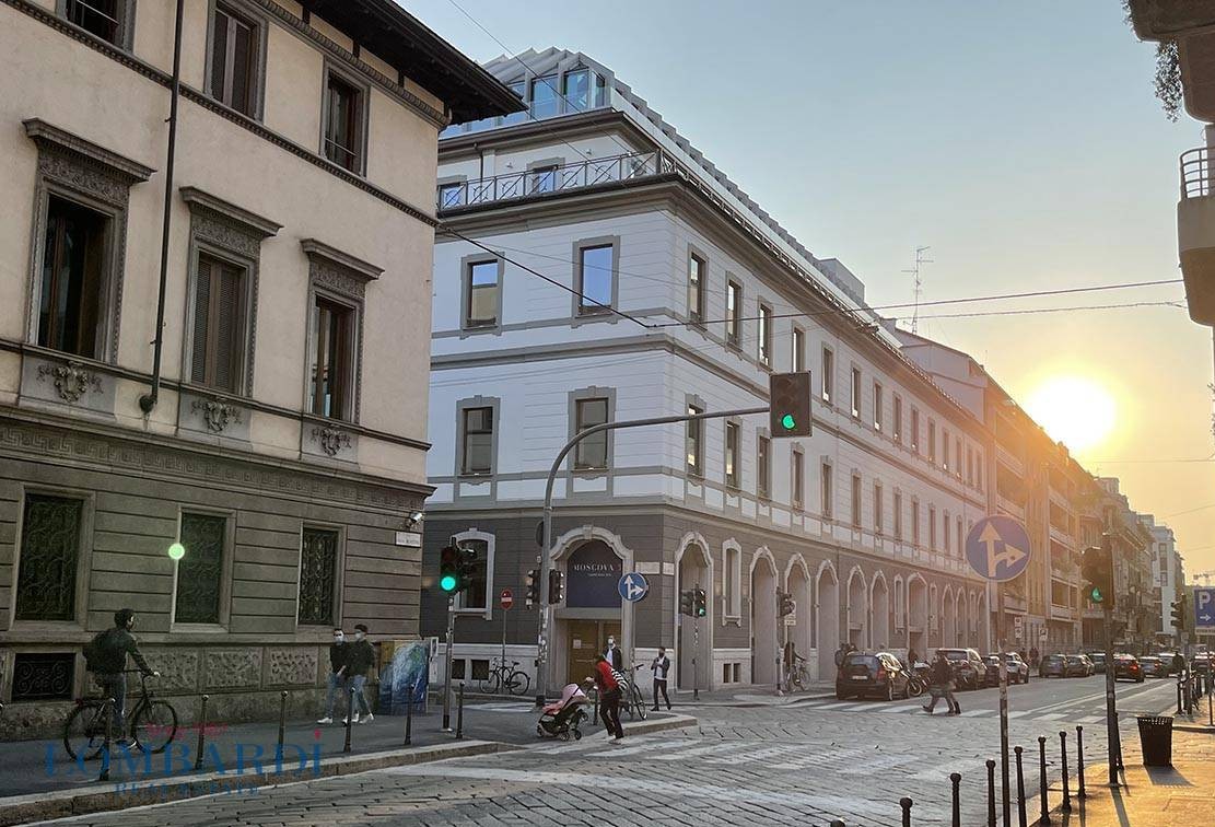 Quadrilocale con terrazzo, Milano * brera, moscova, repubblica, cavour, h f.b. frate