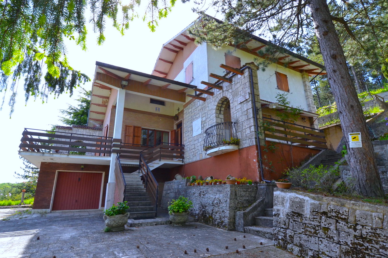 Villa con terrazzo, Ascoli Piceno colle san marco
