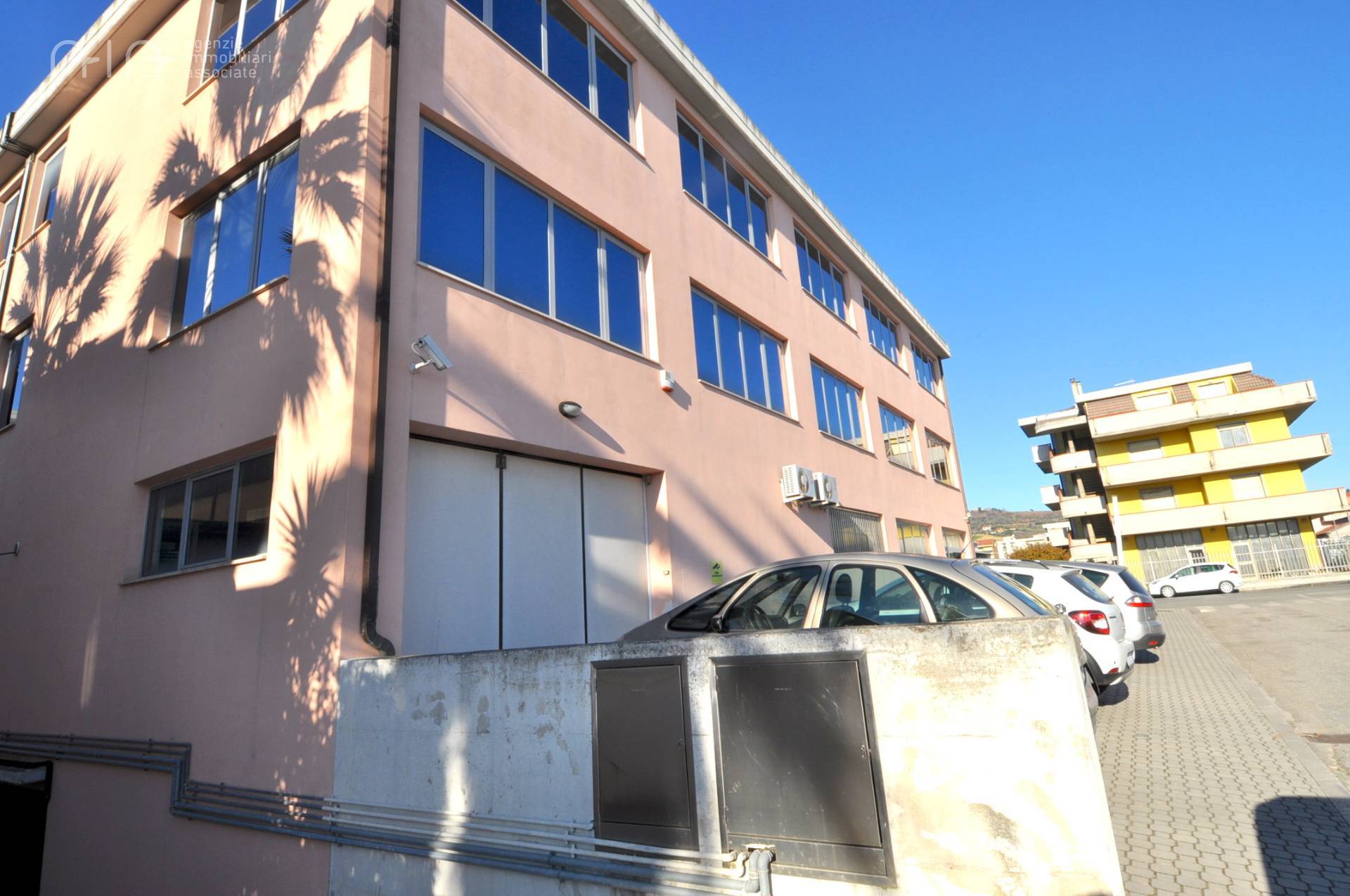 Box/Garage 92mq in vendita, San Benedetto del Tronto porto d'ascoli residenziale (al di sopra della ss1