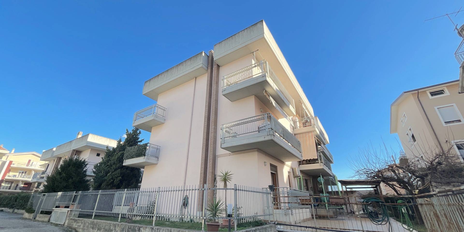 Appartamento con box, San Benedetto del Tronto porto d'ascoli residenziale