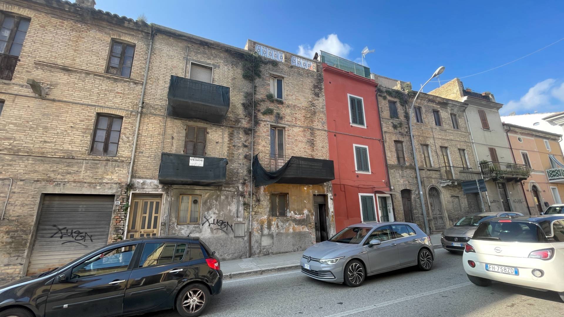 Casa indipendente con terrazzo, San Benedetto del Tronto centralissima