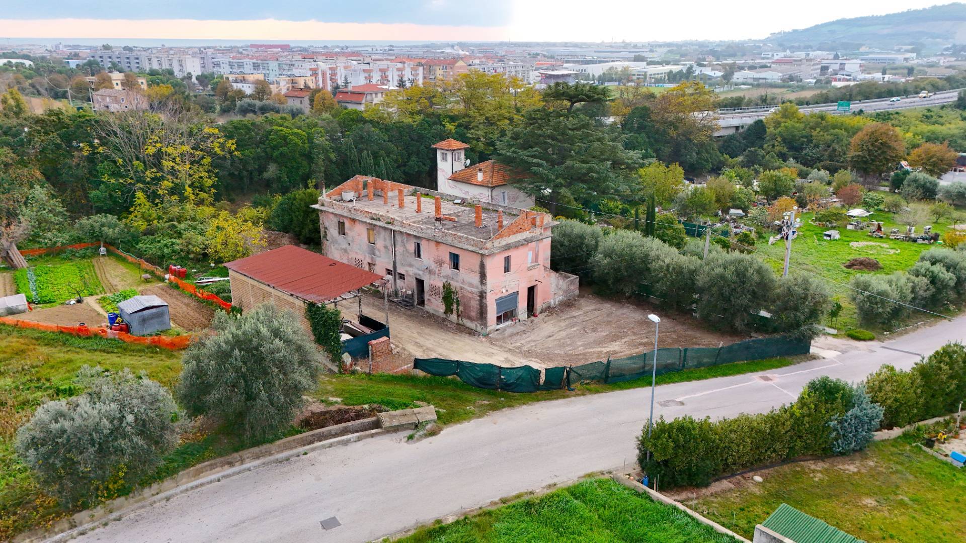 Casa indipendente da ristrutturare, San Benedetto del Tronto porto d'ascoli residenziale