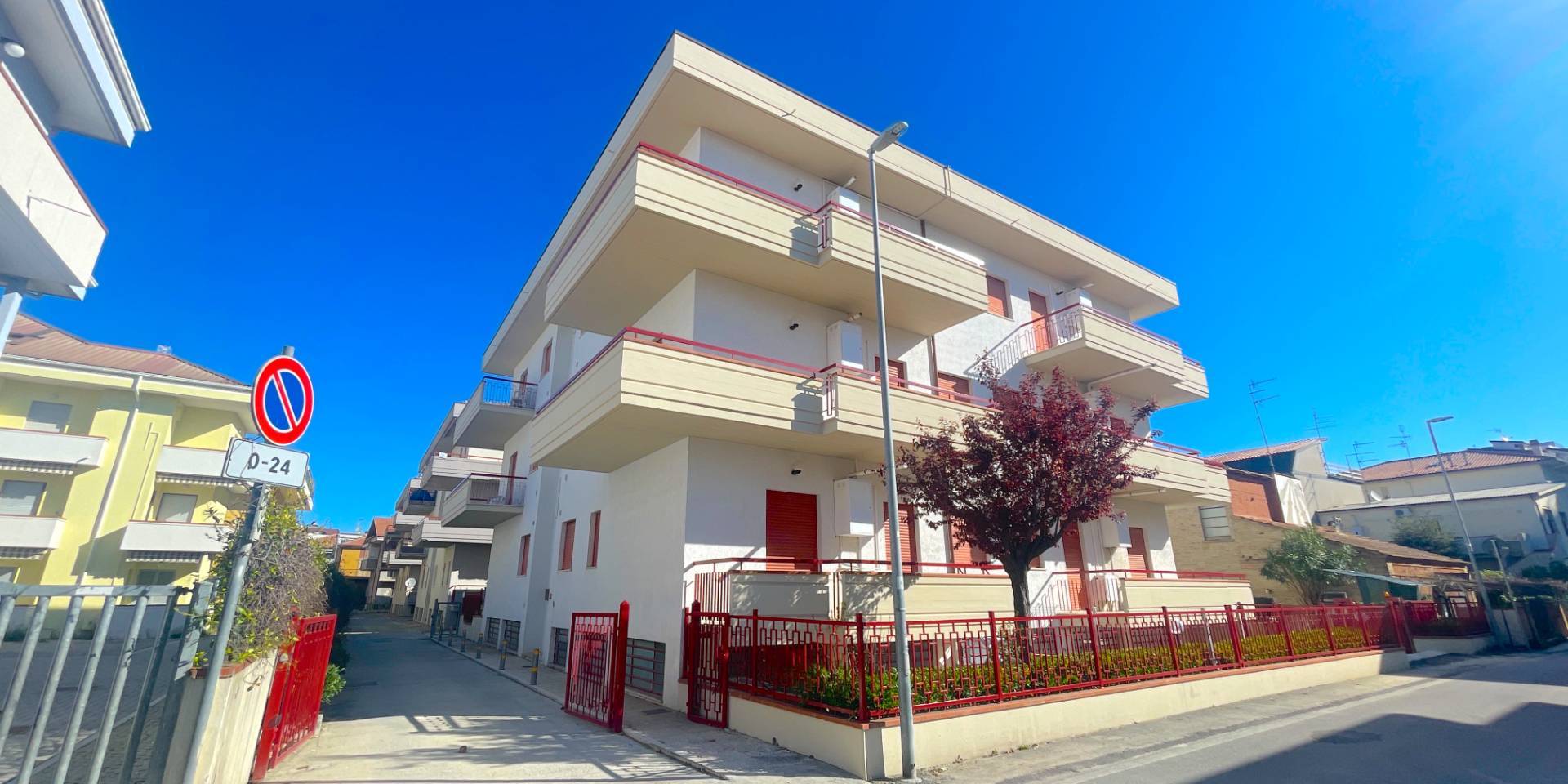 Appartamento in vendita a Alba Adriatica, Lungomare