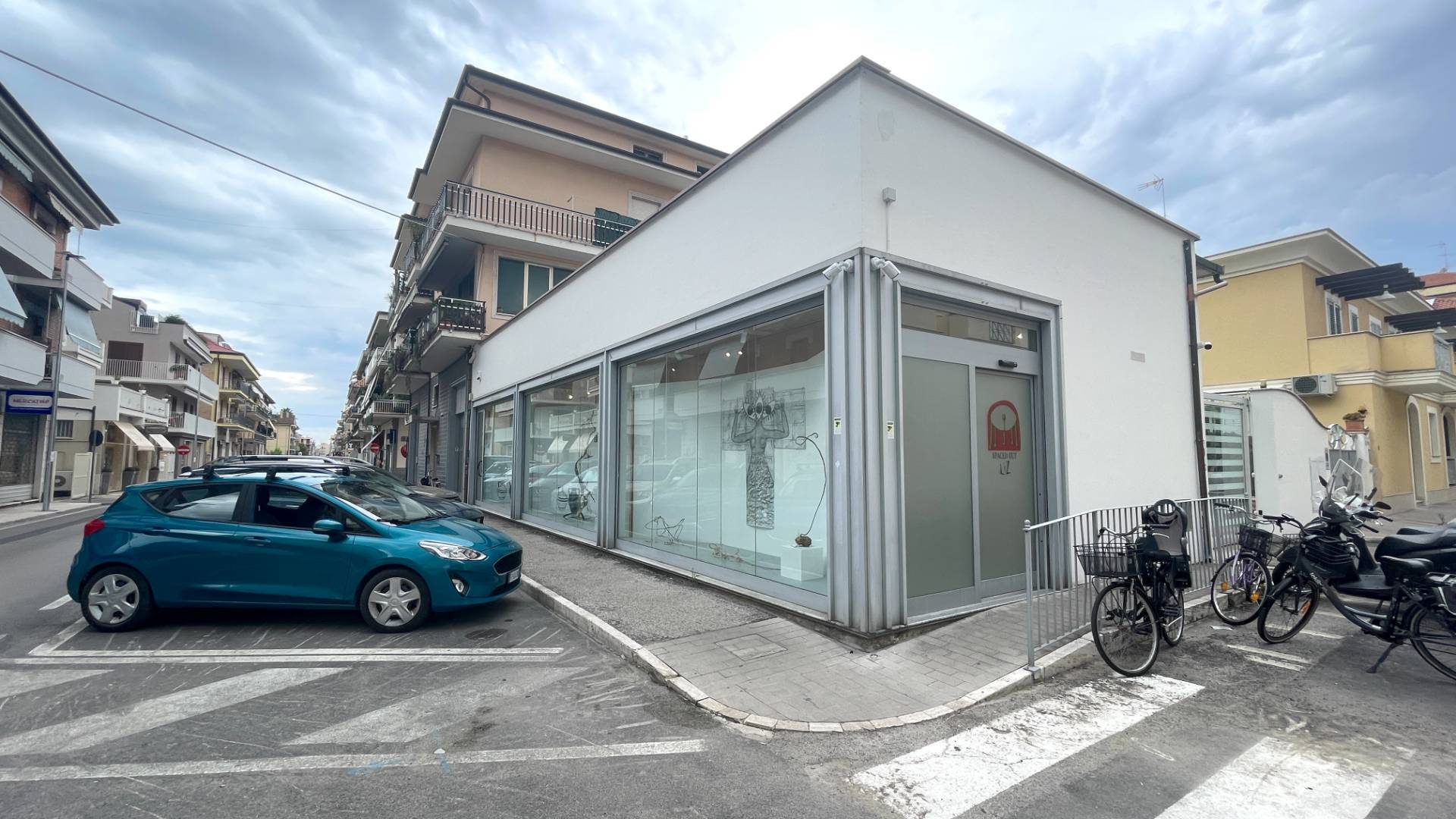 Locale Commerciale in affitto a San Benedetto del Tronto, Centralissima