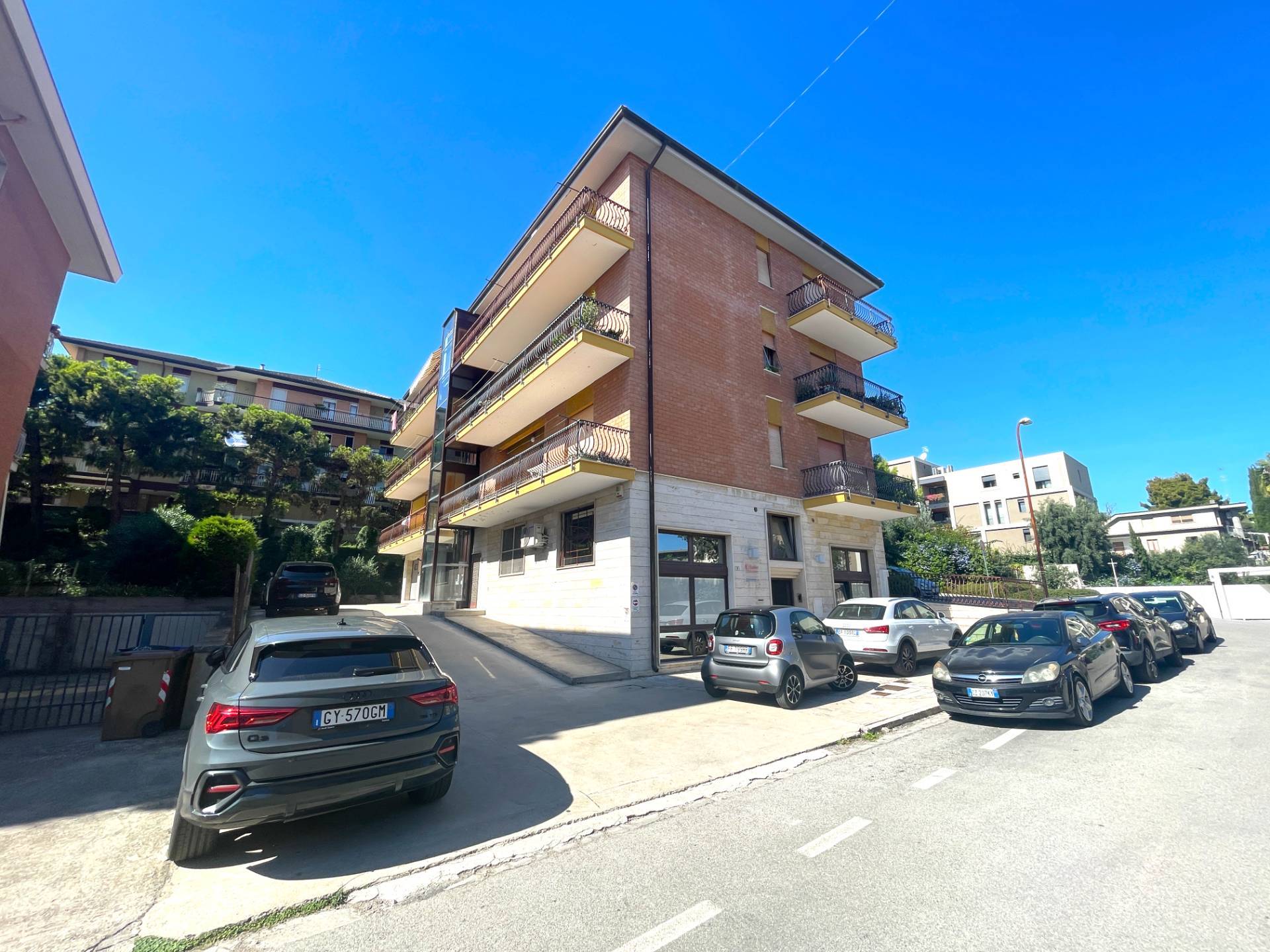 Appartamento in vendita a San Benedetto del Tronto, Residenziale Sud