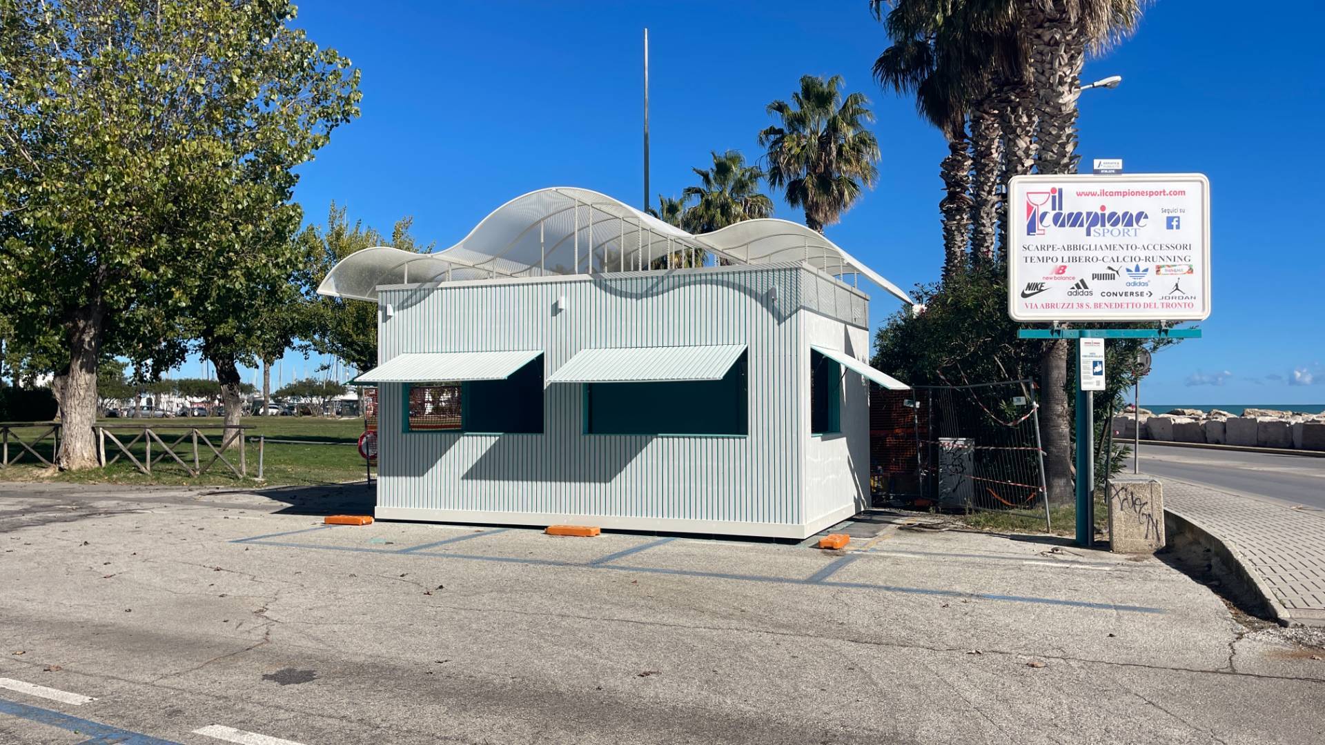 Locale Commerciale in affitto a San Benedetto del Tronto, Centralissima